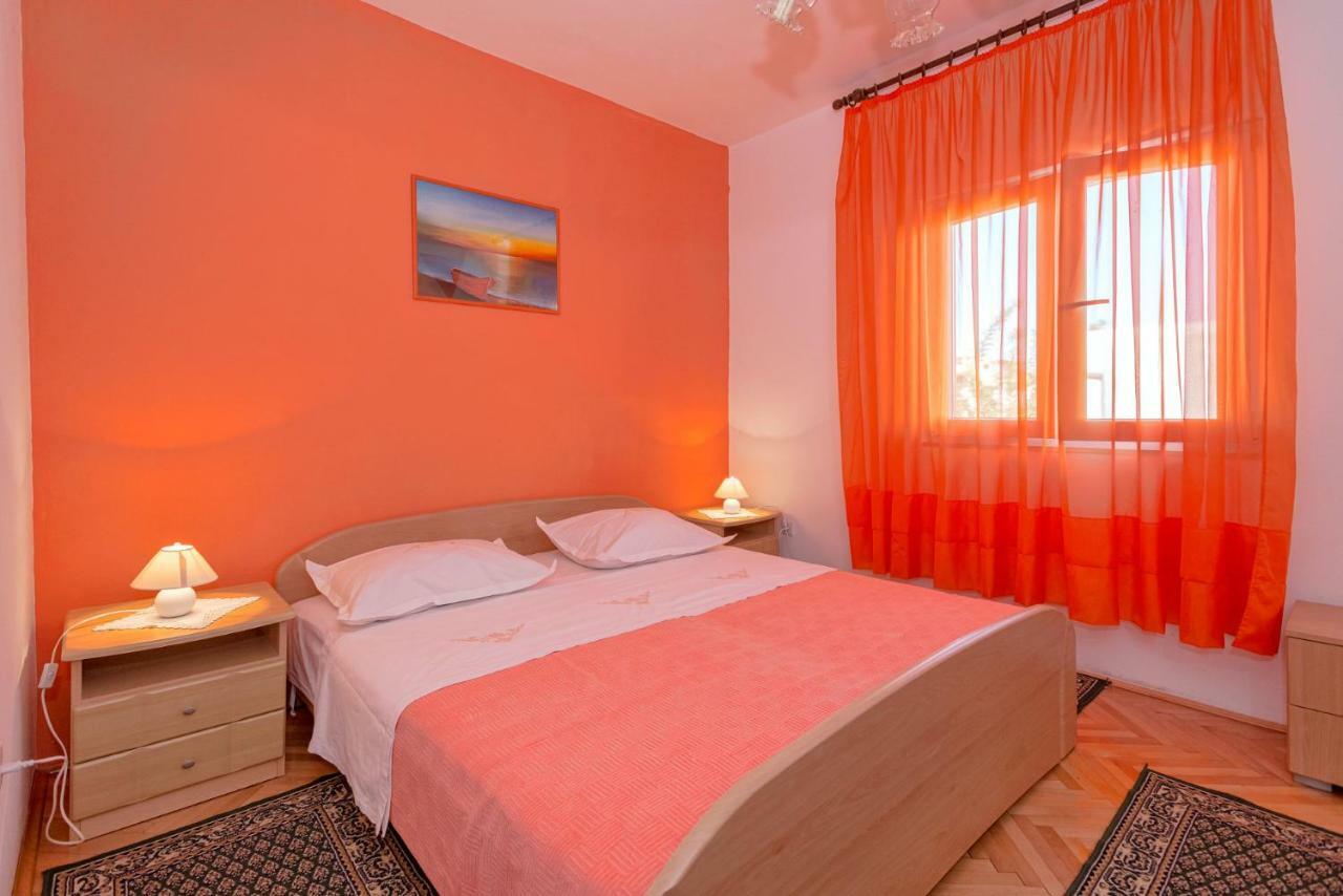 Apartments Ana Buratovic Stari Grad  Zewnętrze zdjęcie