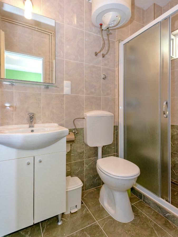 Apartments Ana Buratovic Stari Grad  Zewnętrze zdjęcie