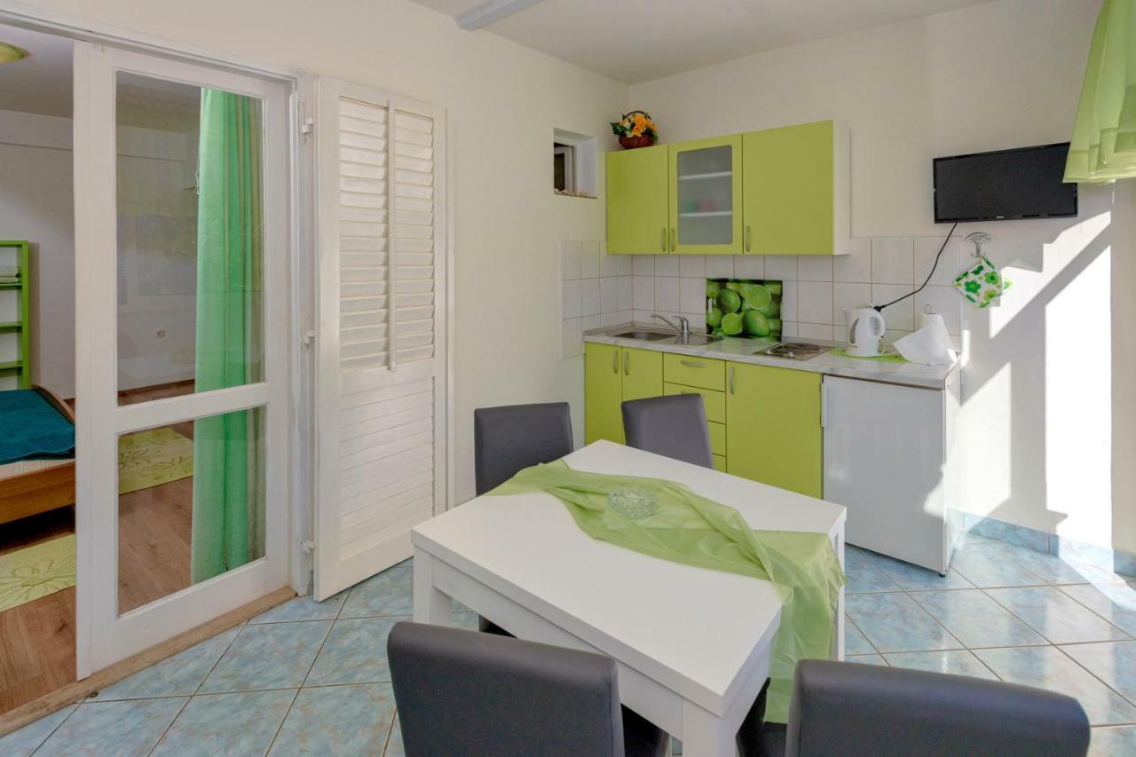Apartments Ana Buratovic Stari Grad  Zewnętrze zdjęcie