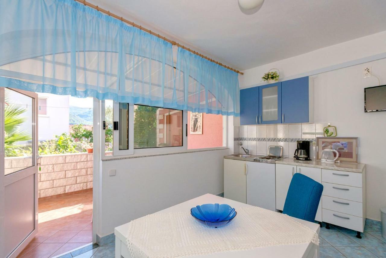Apartments Ana Buratovic Stari Grad  Zewnętrze zdjęcie