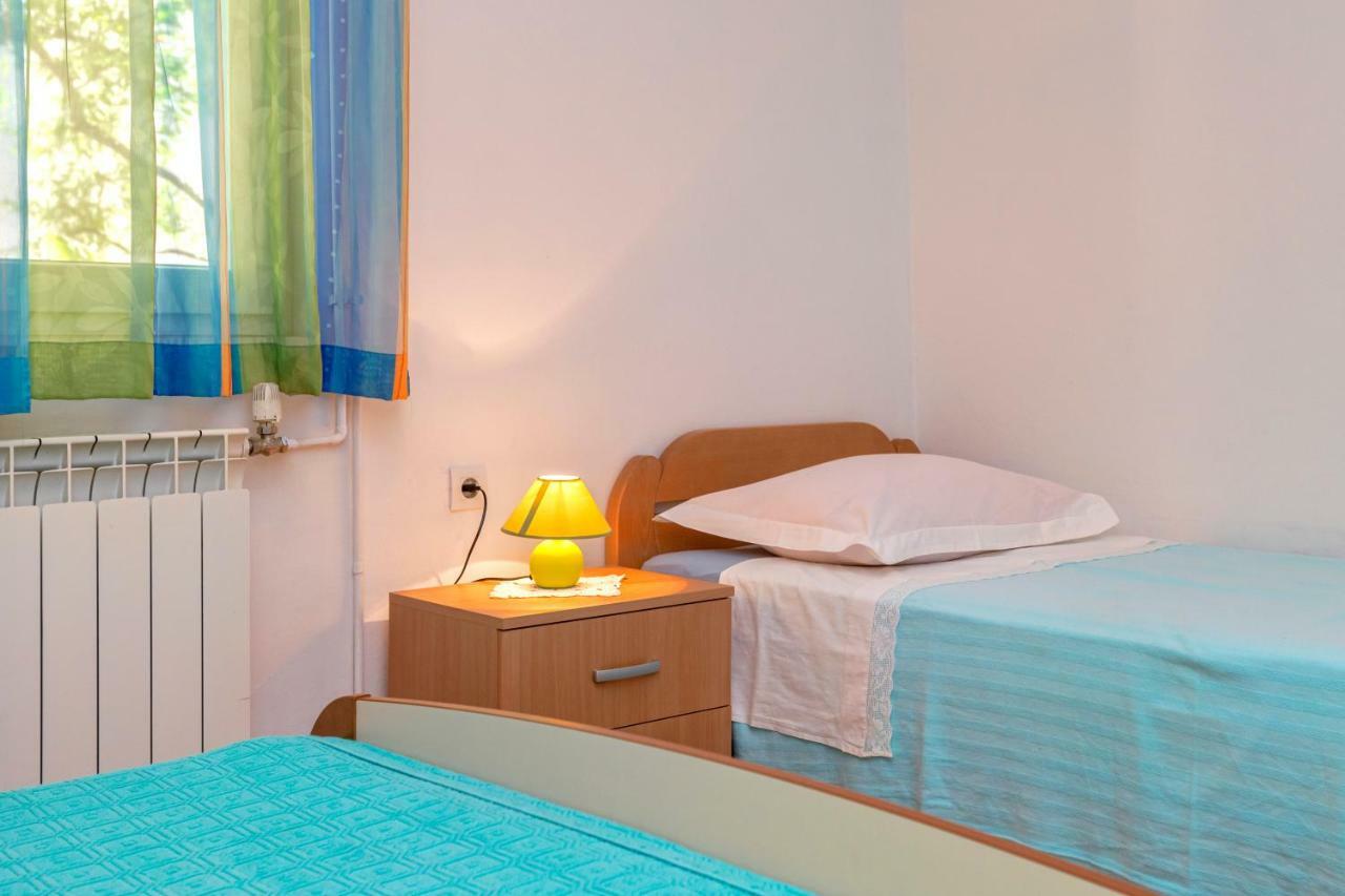 Apartments Ana Buratovic Stari Grad  Zewnętrze zdjęcie