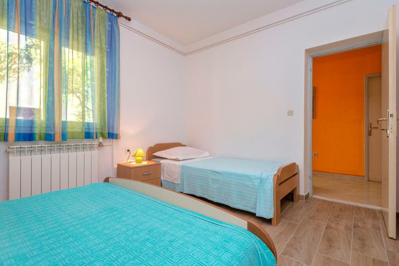 Apartments Ana Buratovic Stari Grad  Zewnętrze zdjęcie