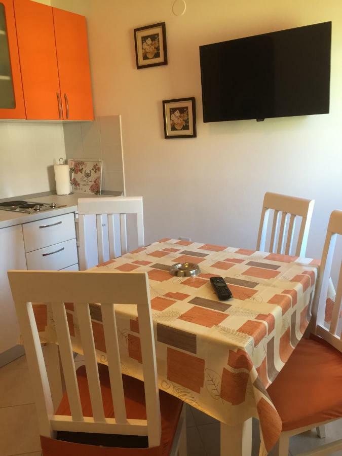 Apartments Ana Buratovic Stari Grad  Zewnętrze zdjęcie